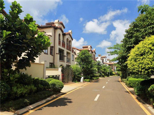 在黄陵县适合80后的中式快餐项目有哪些，程茗快餐加盟在黄陵县开店困难吗